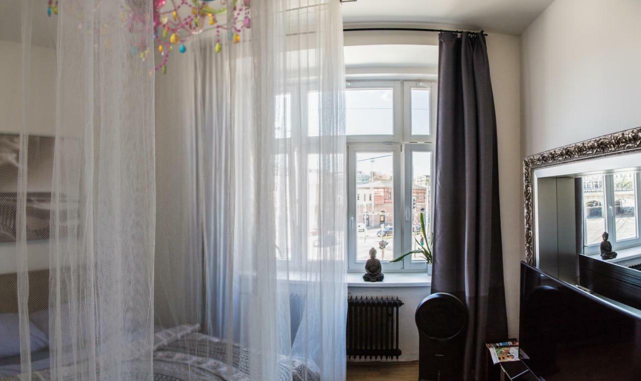 Wake Up Wellness Hostel Брно Экстерьер фото